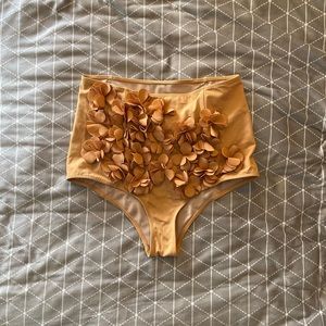 Kortni jeane 3D floral bottoms